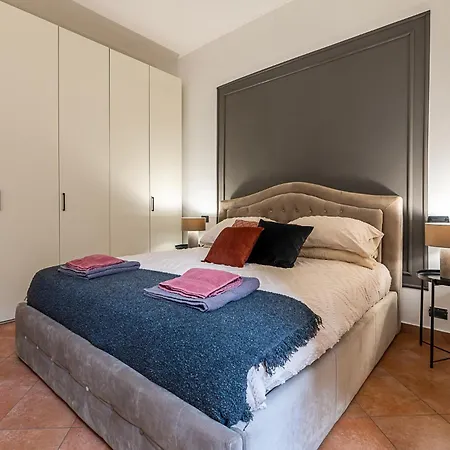 Sweet Nest In Centre *