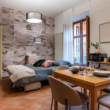 Sweet Nest In Centre *